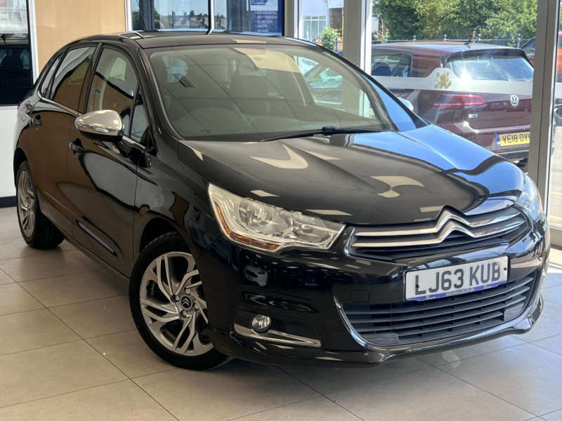 2013 Citroen C4 1.6 Vti Selection in Black — image 1