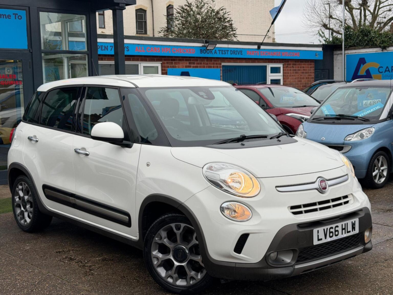 2016 Fiat 500l 1.3 Multijet Trekking Dualogic Euro 6 (s/s) 5dr in White — image 1