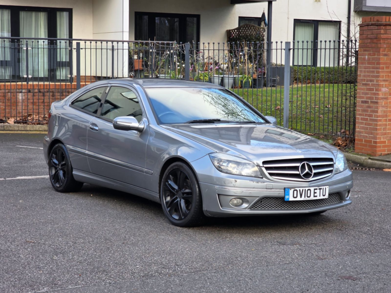 2010 Mercedes-Benz Clc Class 2.1 Clc200 Cdi Sport Coupe 3dr Diesel Manual Euro 4 (122 Ps) in Silver — image 1