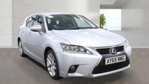 2015 Lexus Ct 1.8 200h Advance in Silver — image 2