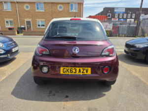 2013 Vauxhall Adam 1.4 16v Glam Hatchback 3dr Petrol Manual Euro 5 (87 Ps) in Red — image 4