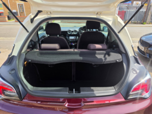 2013 Vauxhall Adam 1.4 16v Glam Hatchback 3dr Petrol Manual Euro 5 (87 Ps) in Red — image 5