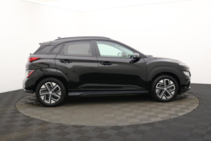 2021 Hyundai Kona 64kwh Premium SUV 5dr Electric Auto (10.5kw Charger) (204 Ps) in Black — image 2