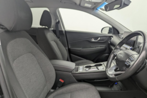 2021 Hyundai Kona 64kwh Premium SUV 5dr Electric Auto (10.5kw Charger) (204 Ps) in Black — image 3