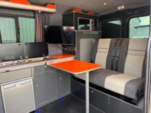 2016 Vauxhall Movano Camper Van 2 Berth Pro Conversion - 19552 Miles in Black — image 4