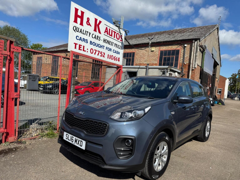 2016 Kia Sportage 1.7 Crdi 1 Euro 6 (s/s) 5dr in Blue — image 1