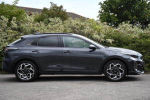 2023 Kia Xceed 1.5 T-Gdi Gt-Line SUV 5dr Petrol Manual Euro 6 (s/s) (158 Bhp) in Grey — image 2