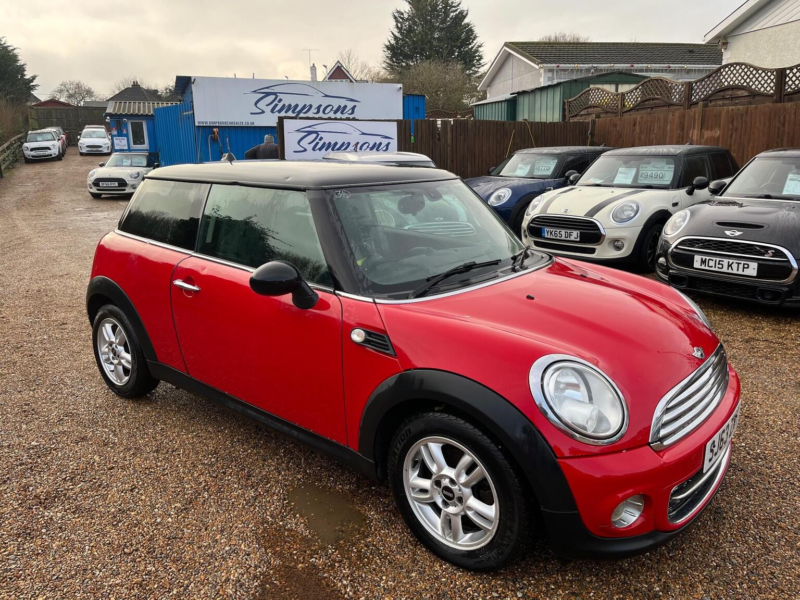 2013 MINI Hatch 1.6 Cooper D Euro 5 (s/s) 3dr in Red — image 1