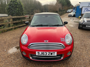 2013 MINI Hatch 1.6 Cooper D Euro 5 (s/s) 3dr in Red — image 3