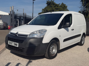 2017 Citroen Berlingo 1.6 Bluehdi 625 X L1 4dr in White — image 3