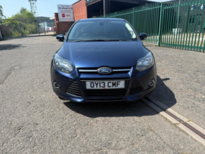 2013 Ford Focus 1.0t Ecoboost Zetec Euro 5 (s/s) 5dr in Blue — image 4