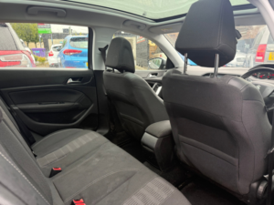 2019 Peugeot 308 1.2 Puretech Gpf Allure Hatchback 5dr Petrol Manual Euro 6 (s/s) (130 Ps) in Grey — image 4