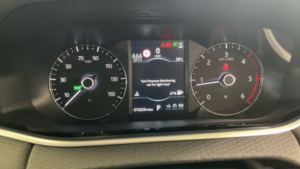 2019 Land Rover Range Rover Evoque 2.0 D180 S Auto 4WD Euro 6 (s/s) 5dr in Black — image 5