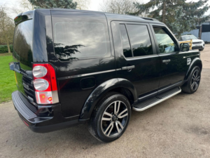 2012 Land Rover Discovery 4 3.0 Sd V6 Hse Luxury in Black — image 2