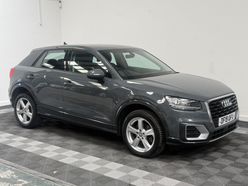 2019 Audi Q2 1.6 Tdi 30 Sport in Grey — image 1