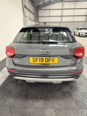 2019 Audi Q2 1.6 Tdi 30 Sport in Grey — image 5