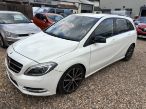 2014 Mercedes-Benz B Class 1.5 B180 Cdi Sport in White — image 4