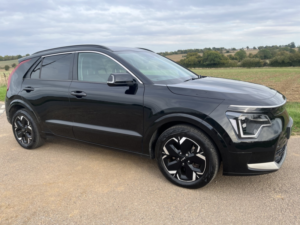 2022 Kia Niro 64.8kwh 3 in Black — image 6