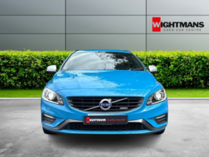 2015 Volvo V60 1.6 R-Design D2 (115hp) in Blue — image 2