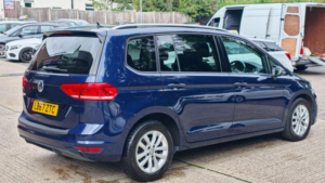 2018 Volkswagen Touran 1.6 Tdi Se Family DSG Euro 6 (s/s) 5dr in Blue — image 6
