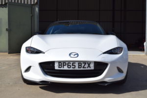 2015 Mazda Mx-5 1.5 Skyactiv-G Sport Nav in White — image 2