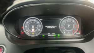 2020 Jaguar E-Pace 2.0 D180 Chequered Flag Auto AWD Euro 6 (s/s) 5dr in Grey — image 6