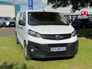 2022 Vauxhall Vivaro 1.5 Turbo D 2900 Dynamic Panel Van 6dr Diesel Manual L2 H1 Euro 6 (s/s) (100 Ps) in White — image 2