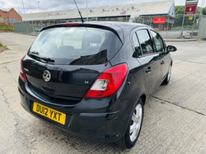 2012 Vauxhall Corsa 1.4 16v Se in Black — image 6