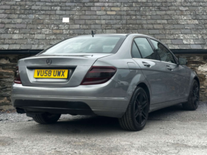 2008 Mercedes C-Class 2.1 C200 Elegance Cdi Auto 4dr in Silver — image 4