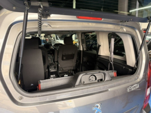 2020 Peugeot Rifter 1.5 in Grey — image 6