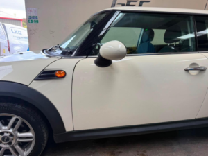 2012 MINI Hatch 1.6 Cooper Euro 5 (s/s) 3dr in White — image 6