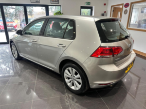 2014 Volkswagen Golf 1.6 Tdi Bluemotion Tech Se Euro 5 (s/s) 5dr in Silver — image 5