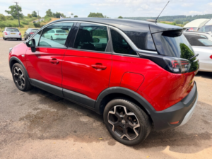 2022 Vauxhall Crossland 1.2 Turbo Elite Edition SUV 5dr Petrol Manual Euro 6 (s/s) (110 Ps) in Red — image 4