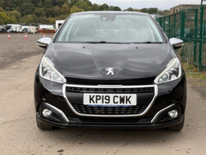 2019 Peugeot 208 1.2 Puretech Tech Edition Hatchback 5dr Petrol Manual Euro 6 (s/s) (82 Ps) in Black — image 2