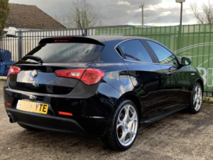 2014 Alfa Romeo Giulietta 1.4 Giulietta 1.4 Tb Multiair 170 Bhp Q.v. Line in Black — image 4