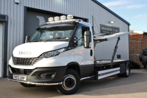 2022 Iveco Daily Prestige 12000 Winch With Remote And Cable Control in White — image 2