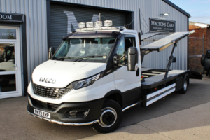 2022 Iveco Daily Prestige 12000 Winch With Remote And Cable Control in White — image 3
