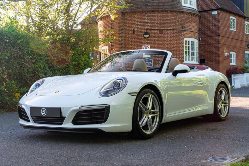2018 Porsche 911 3.0t 991 Carrera Pdk Euro 6 (s/s) 2dr in White — image 1