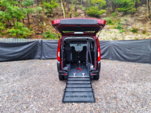 2017 Fiat Doblo 3 SEAT Petrol Wheelchair Accessible Disabled Access Vehicle Wav in Red — image 3