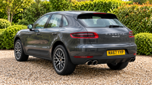 2017 Porsche Macan 3.0 V6 S in Grey — image 2