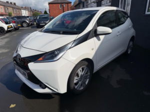 2016 Toyota Aygo 1.0 Vvt-I X-Pression X-Wave Euro 5 5dr Euro 5 in White — image 3