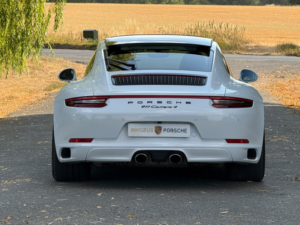 2017 Porsche 911 3.0 T 991 Carrera 4 in White — image 3