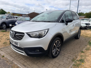 2017 Vauxhall Crossland X 1.2 Turbo Elite Euro 6 (s/s) 5dr in Silver — image 3