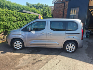 2019 Vauxhall Combo Life 1.2 Turbo Energy Euro 6 (s/s) 5dr (7 Seat) in Grey — image 4