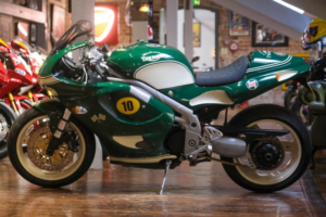 1999 Triumph Daytona 955 Daytona 955i "mallory" Unique Build in Green — image 3