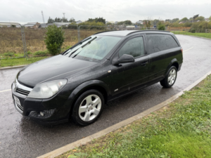 2012 Vauxhall Astra Van 1.7 Cdti 16v Sportive in Black — image 5