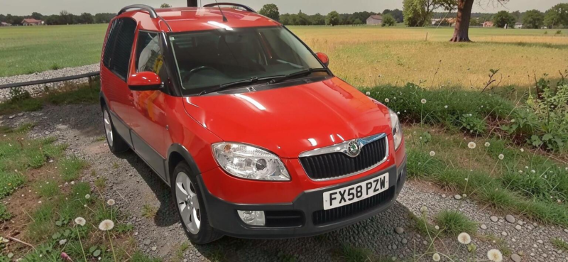 2008 Skoda Roomster 1.6 16v Scout Tiptronic 5dr in Red — image 1