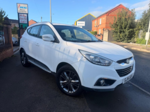 2014 Hyundai Ix35 2.0 Crdi Se Auto 4WD Euro 5 5dr (nav) in White — image 5