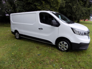 2023 Renault Trafic 2.0 Dci Blue Ll30 Business+ L2 H1 Euro 6 (s/s) 5dr in White — image 6
