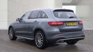 2017 Mercedes-Benz Glc 2.1 Glc250d Amg Line (premium) SUV 5dr Diesel G-Tronic 4matic Euro 6 (s/s) (204 Ps) in Grey — image 3